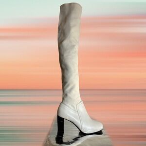 Brand NEW White Lemaire Boots - Fall 2021 Collection